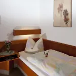 Guest house Cafe Suzette 3*