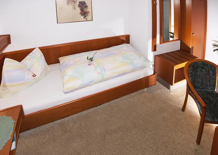 ゲストハウス Cafe Suzette ゴータ