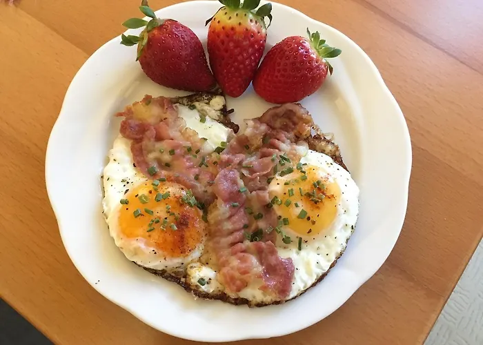 Cafe Suzette ゲストハウス 3*